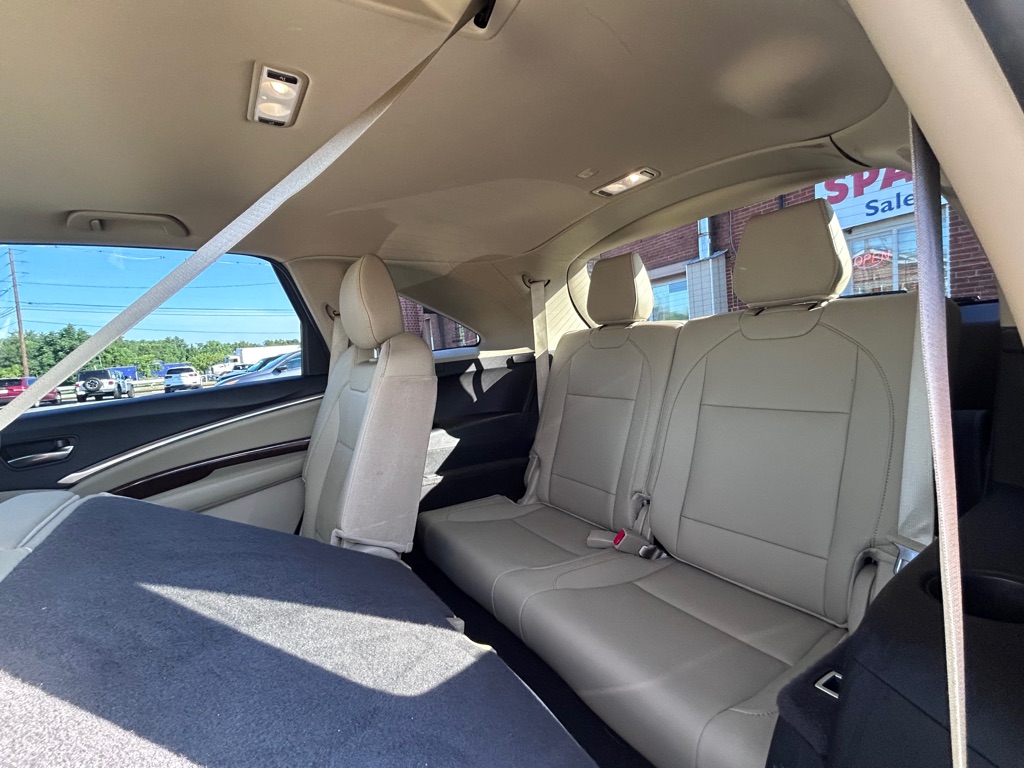 Photo 13 of this ACURA MDX