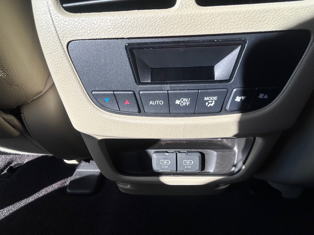 Photo 16 of this ACURA MDX