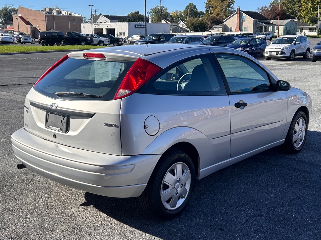 Photo 5 of this FORD FOCUS