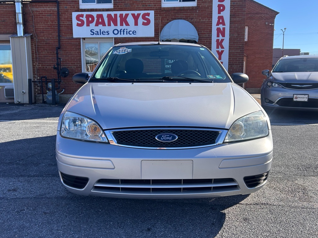 Photo 8 of this FORD FOCUS
