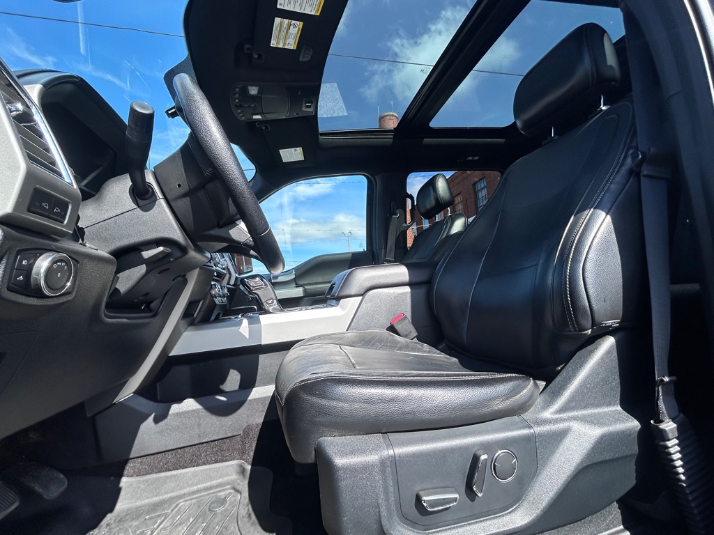 Photo 16 of this FORD F-150