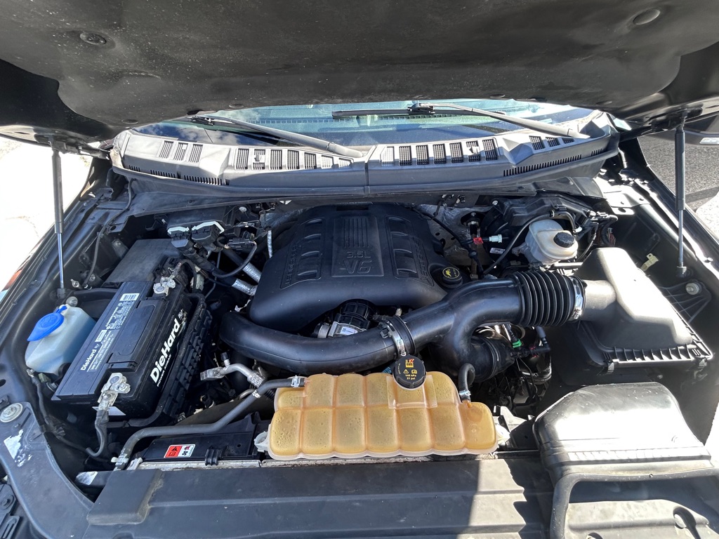 Photo 21 of this FORD F-150