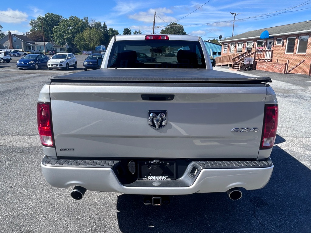 Photo 4 of this RAM 1500