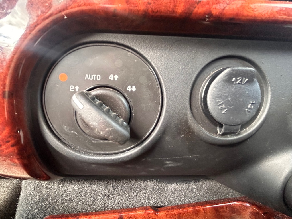 Photo 18 of this GMC ENVOY