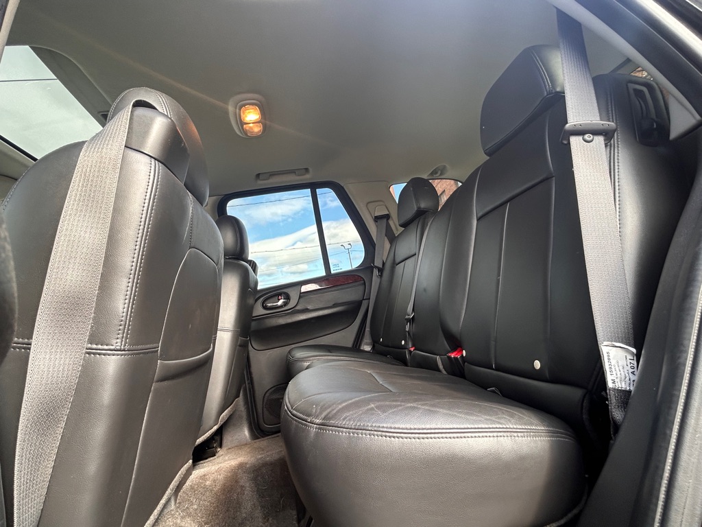 Photo 14 of this GMC ENVOY