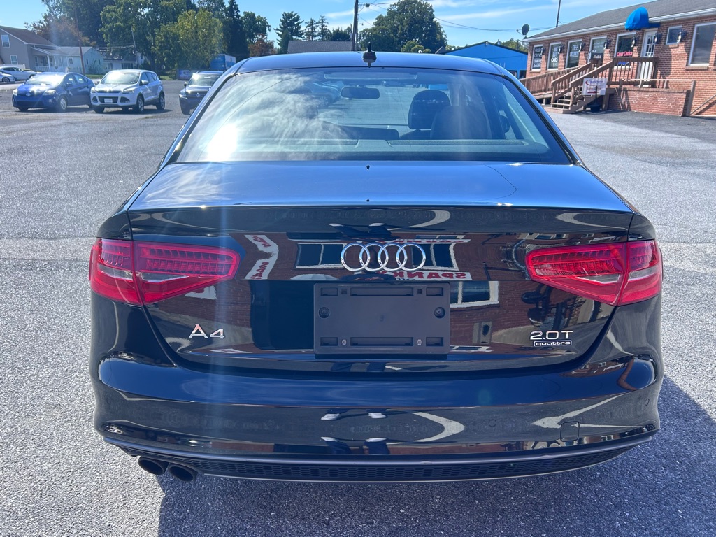 Photo 4 of this AUDI A4