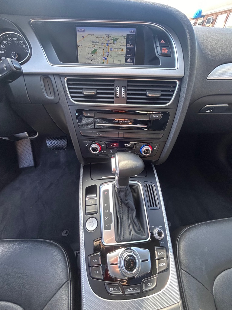 Photo 18 of this AUDI A4
