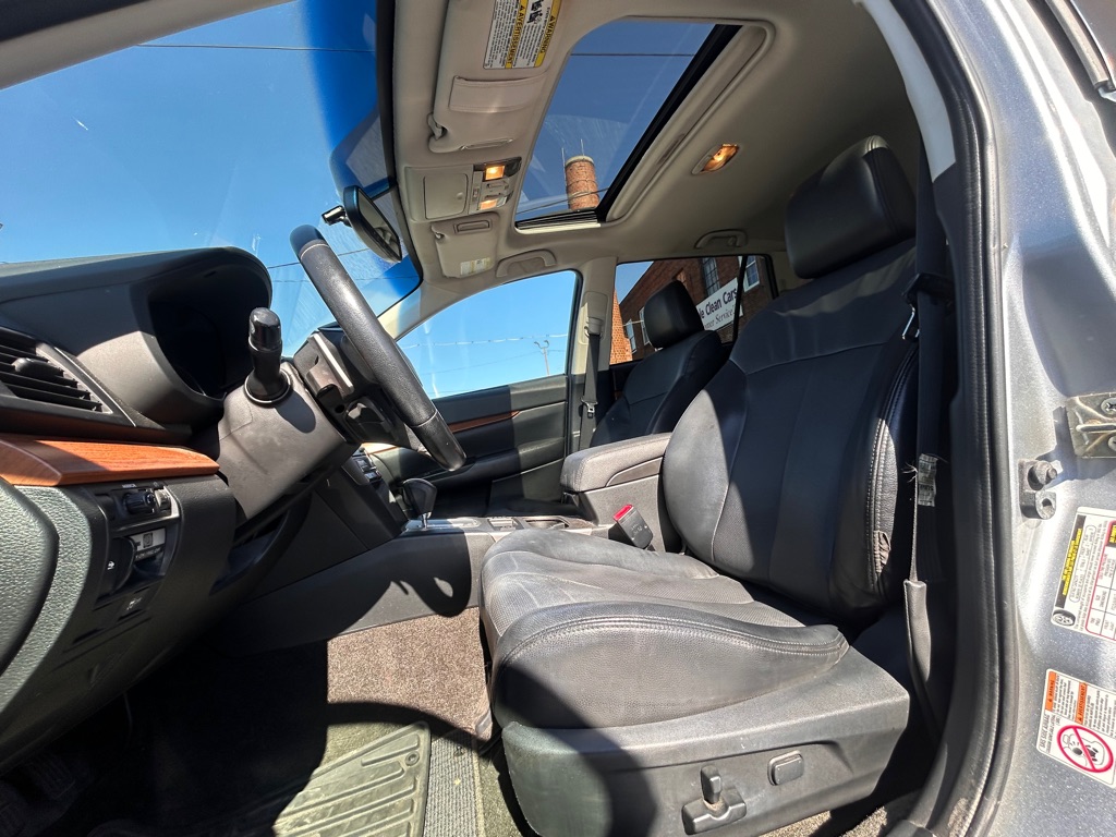 Photo 14 of this SUBARU OUTBACK