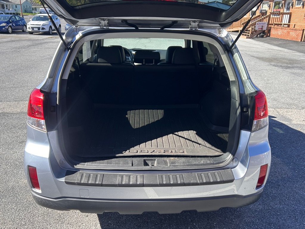 Photo 12 of this SUBARU OUTBACK