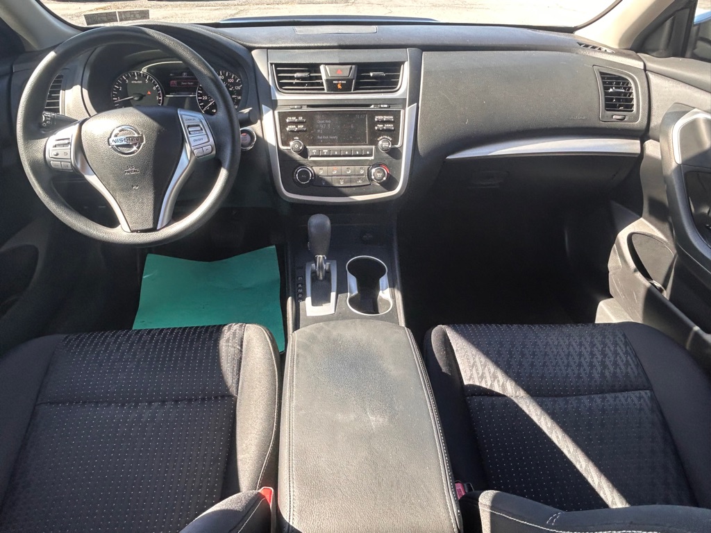 Photo 11 of this NISSAN ALTIMA
