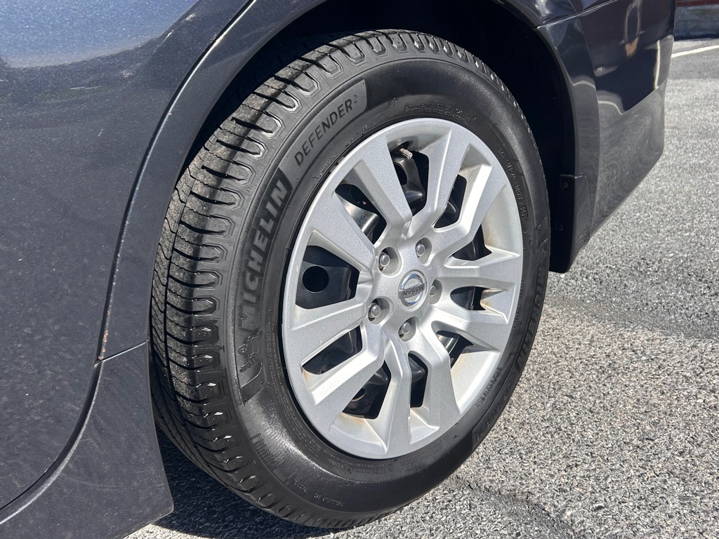Photo 9 of this NISSAN ALTIMA
