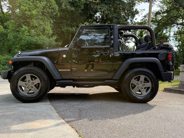 2010 Jeep Wrangler #23