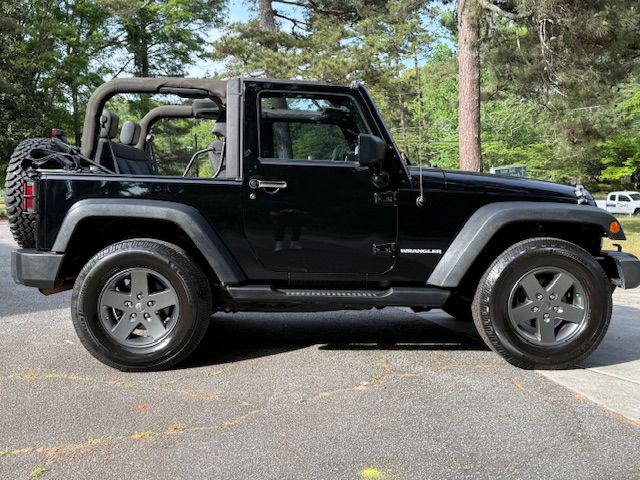 2010 Jeep Wrangler #30