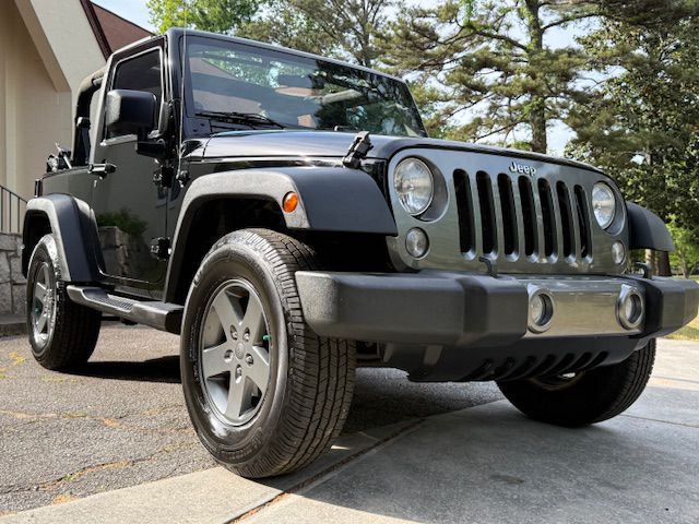 2010 Jeep Wrangler #34