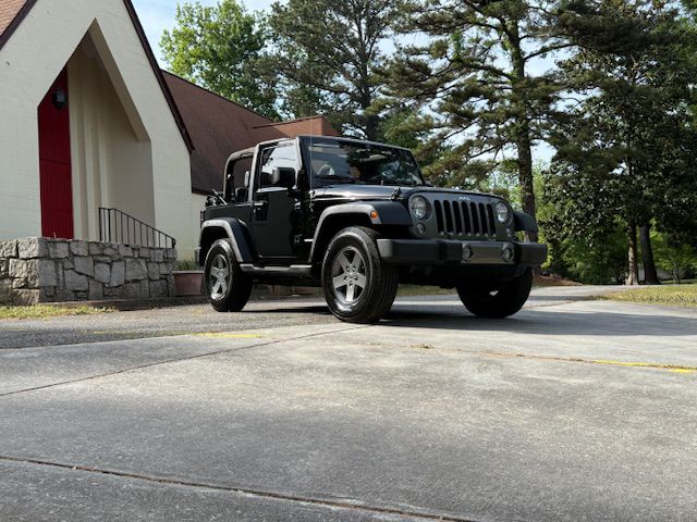 2010 Jeep Wrangler #36