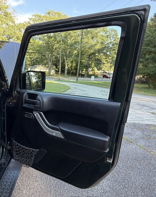 2011 Jeep Wrangler #20