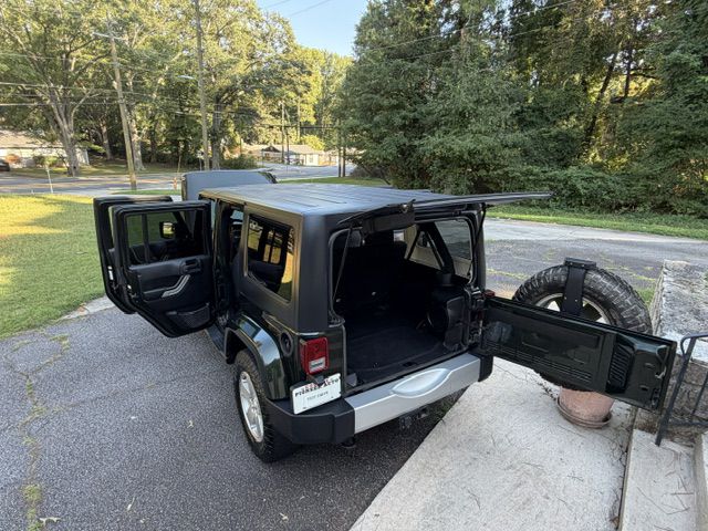 2011 Jeep Wrangler #25