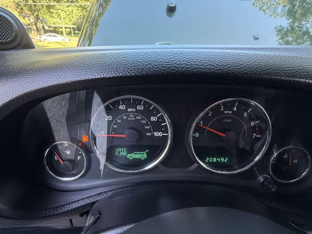 2011 Jeep Wrangler #29