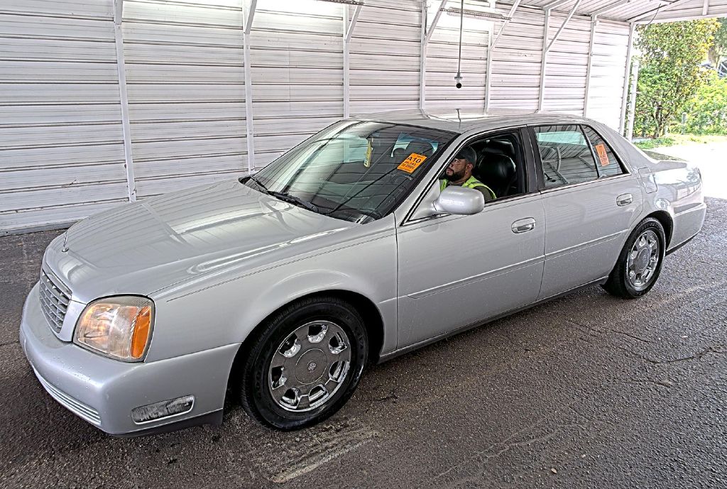 Silver 2000 Cadillac DeVille Sedan Front-Wheel Drive Automatic