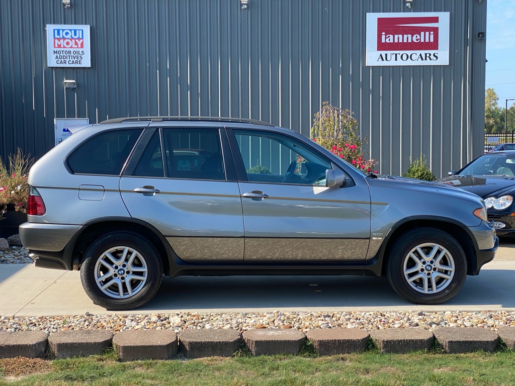 2016 Volvo XC90 T6 Momentum photo 10