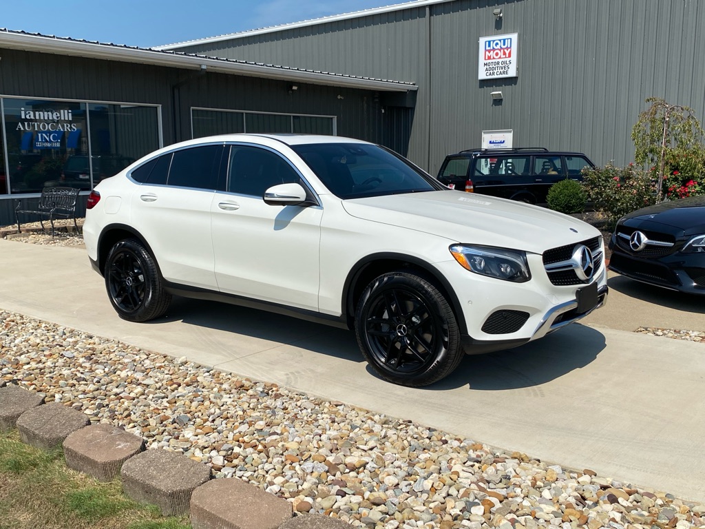 2016 Volvo XC90 T6 Momentum photo 19