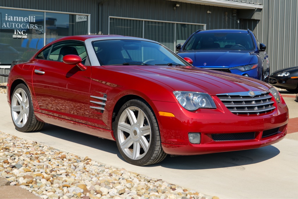2004 Chrysler Crossfire Base photo 4