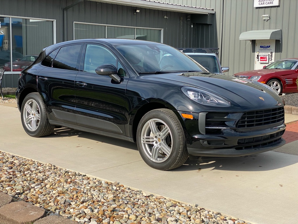 2020 Porsche Macan Base