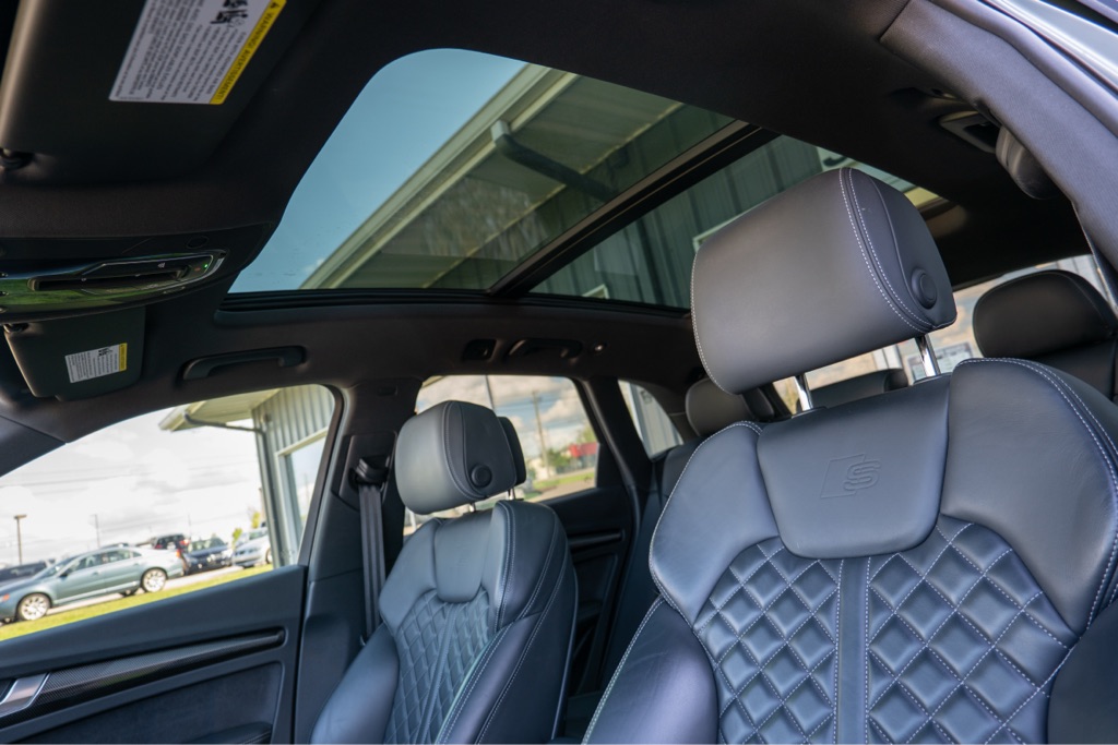 2021 Audi SQ5 Premium Plus - Photo 18