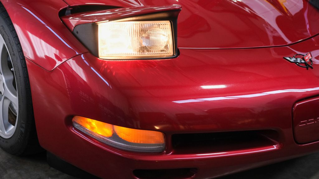 Used 2002 CHEVROLET CORVETTE for sale at Iannelli Autocars Used