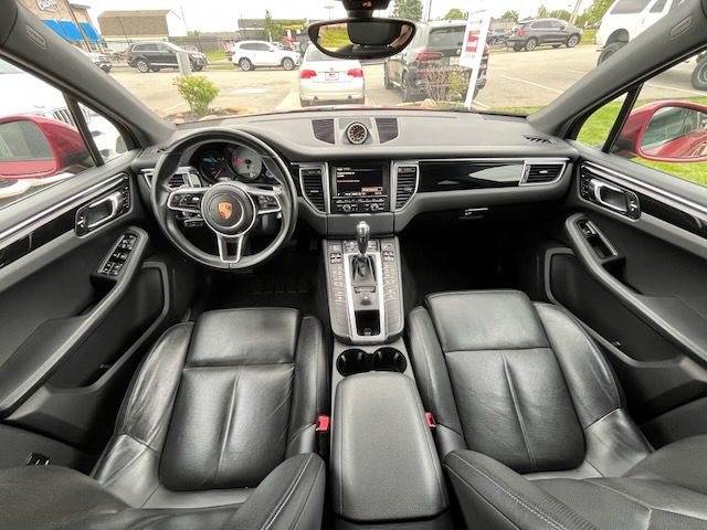 2016 Porsche Macan S - Image 2