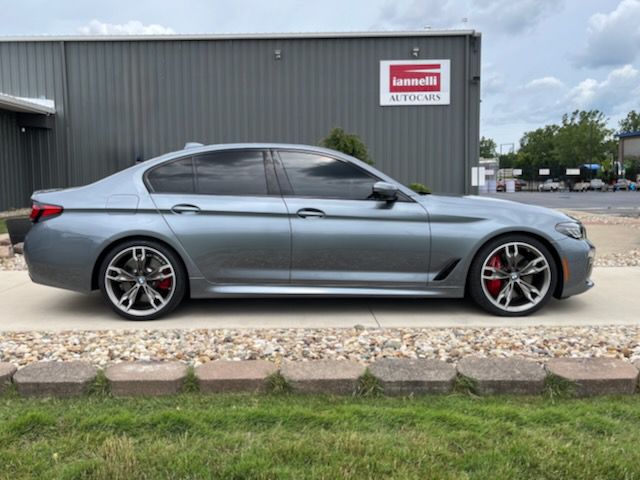 2021 BMW 5 Series M550i xDrive - Image 4
