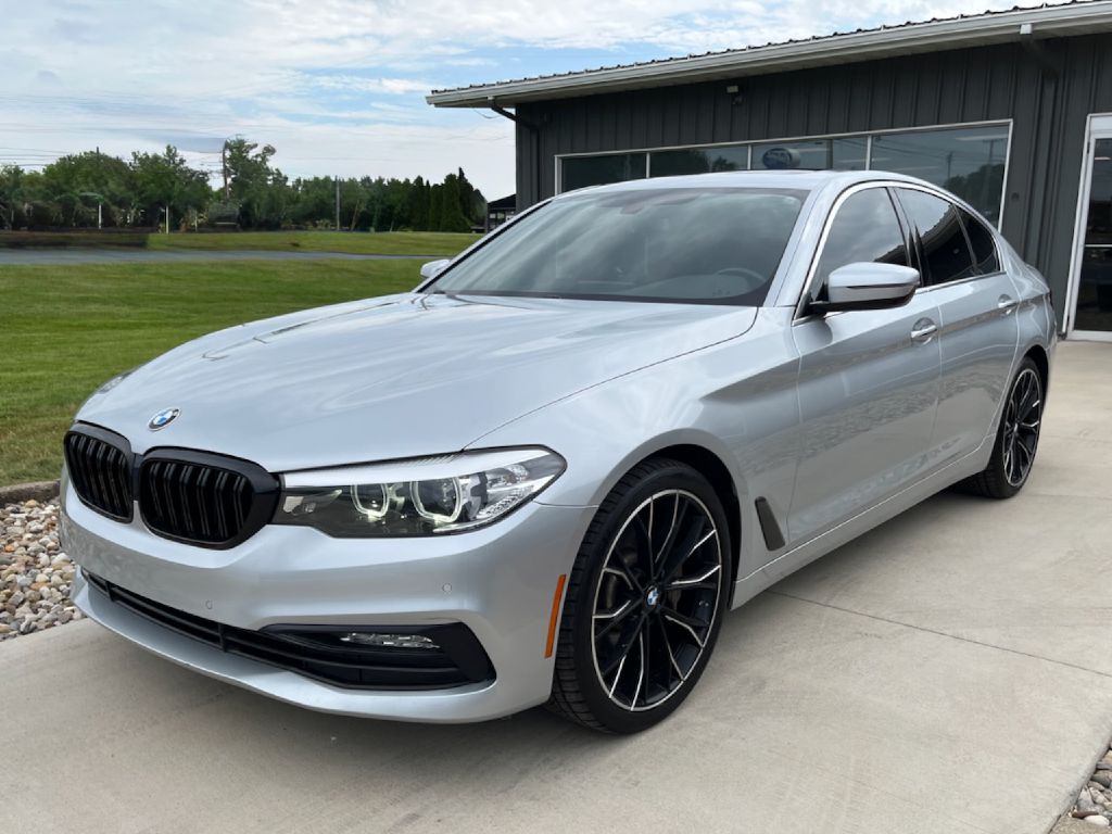 2018 BMW 5 Series 530i - Photo 6