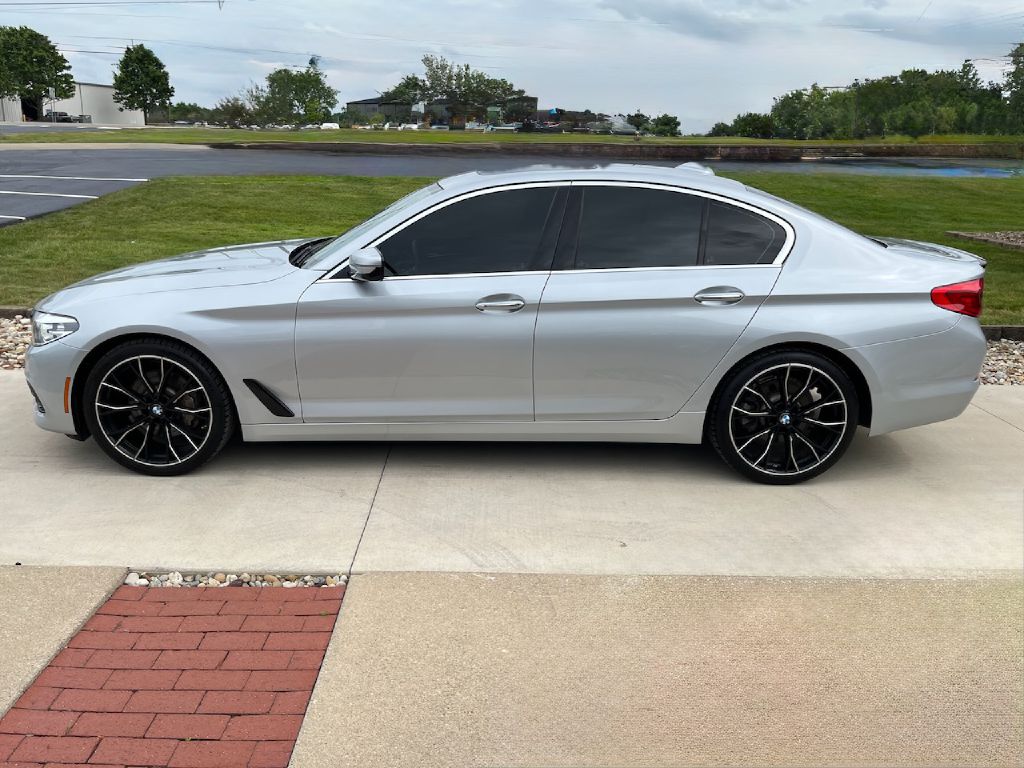2018 BMW 5 Series 530i - Photo 8