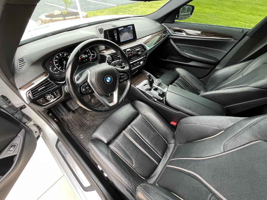 2018 BMW 5 Series 530i - Photo 11