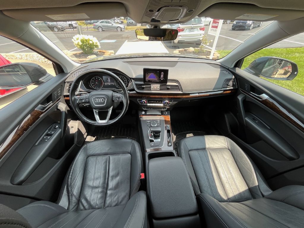 2018 Audi Q5 2.0T quattro Premium - Image 2
