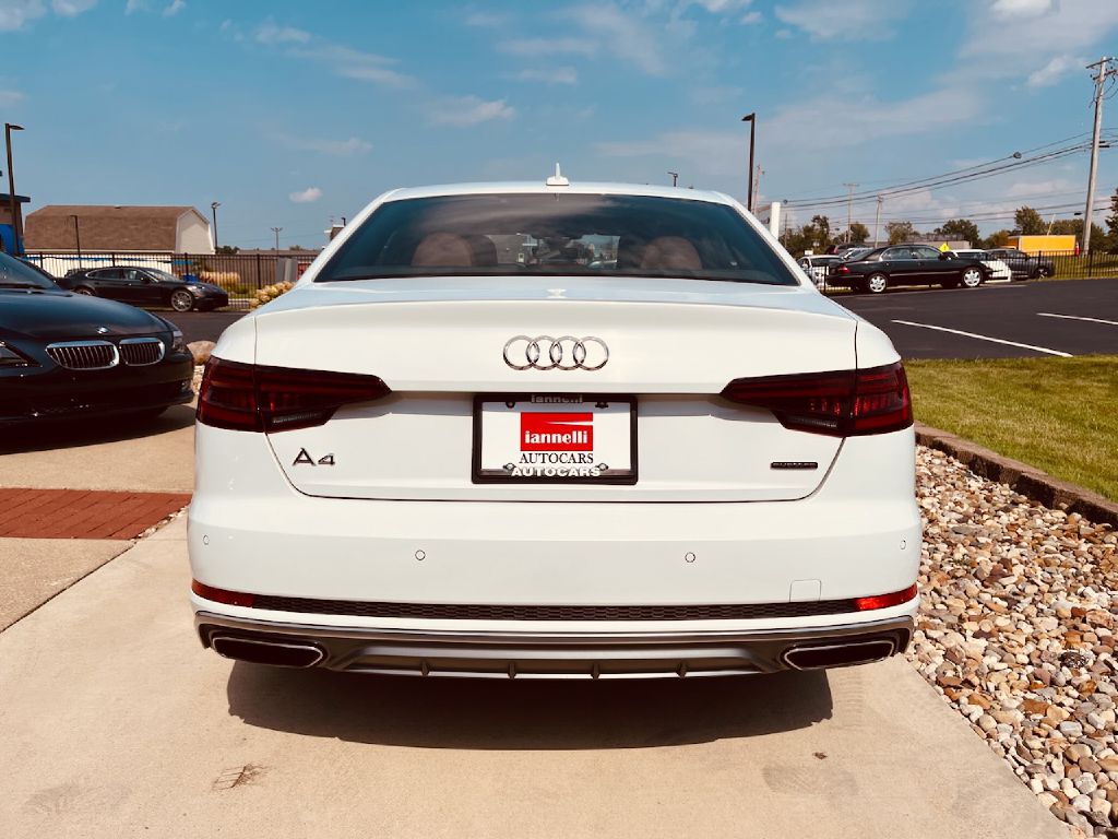 Photo 5 of 2019 Audi A4 quattro Premium Plus 45 TFSI