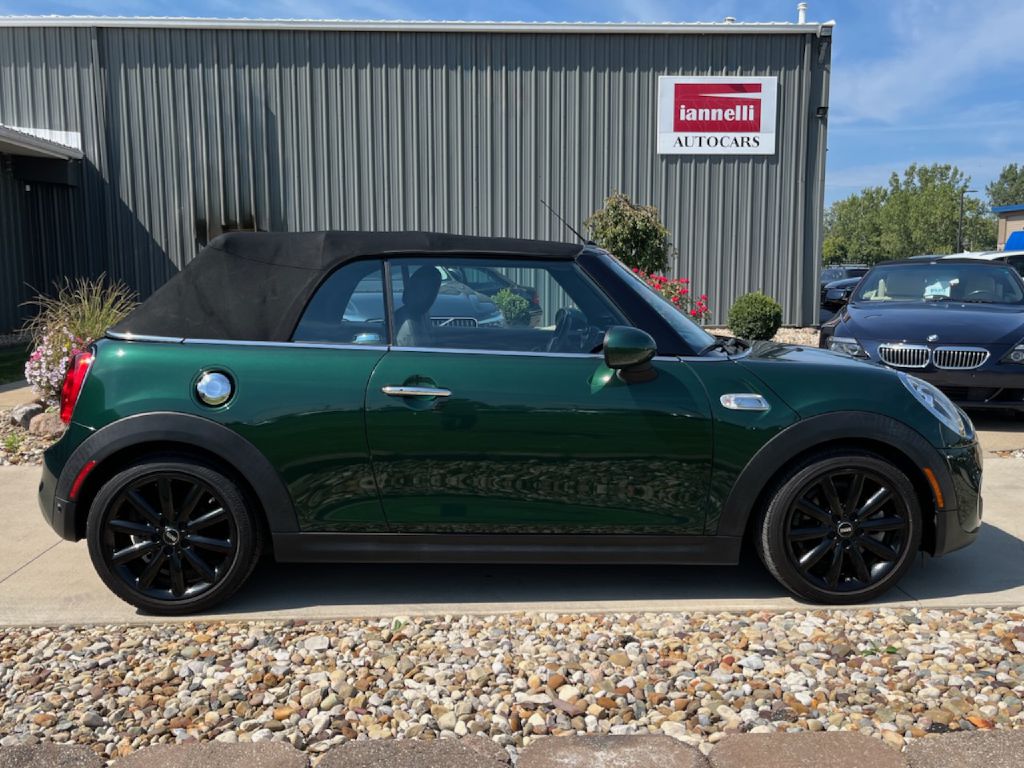 Photo 3 of 2018 MINI Convertible Cooper S