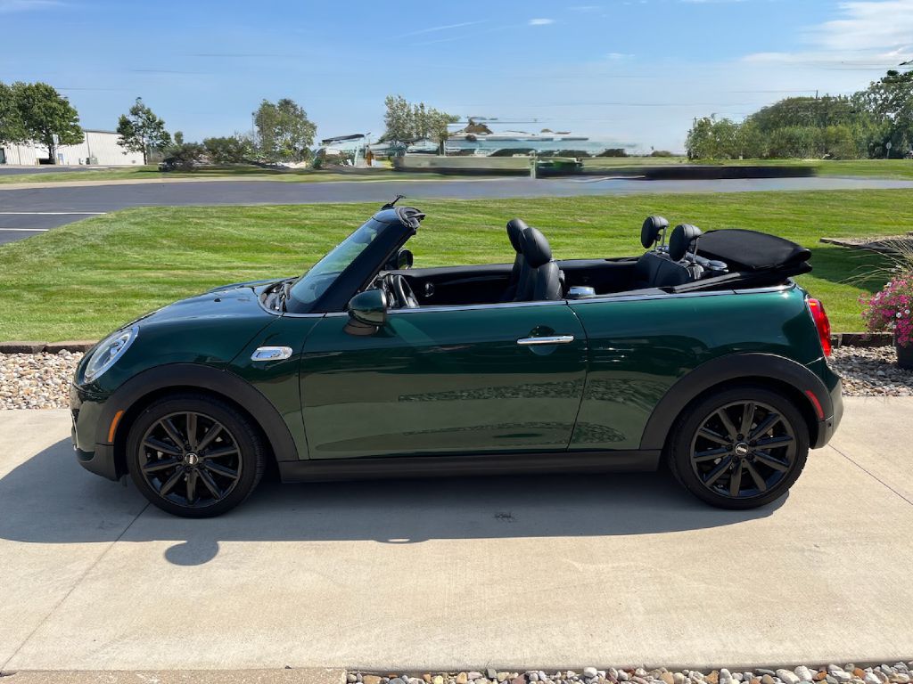 Photo 2 of 2018 MINI Convertible Cooper S