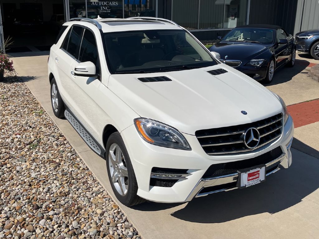 2014 Mercedes-Benz M-Class ML 350 4MATIC - Image 4