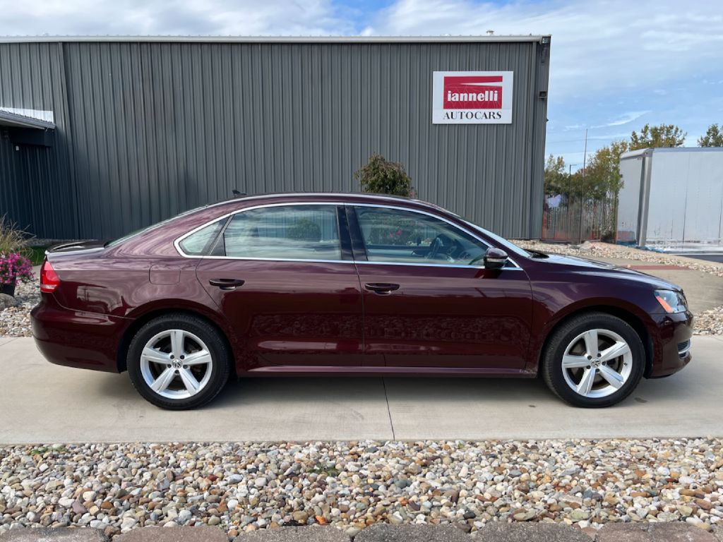 2012 Volkswagen Passat TDI SE - Image 2
