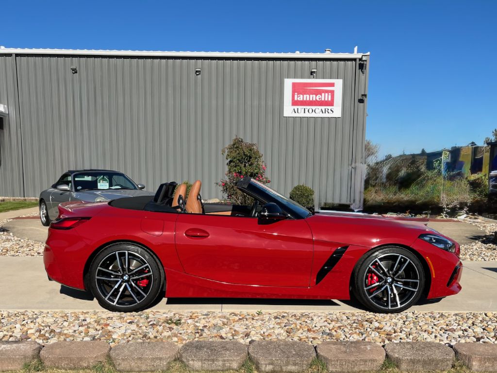 2022 BMW Z4 M40i - Image 2