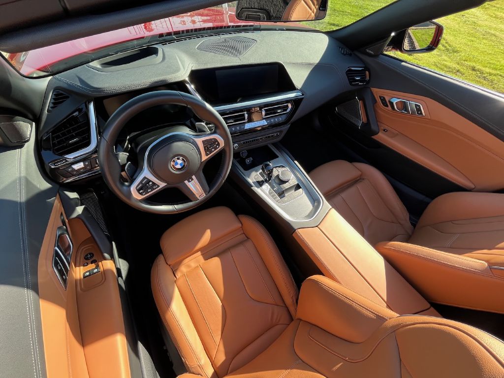 2022 BMW Z4 M40i - Image 3