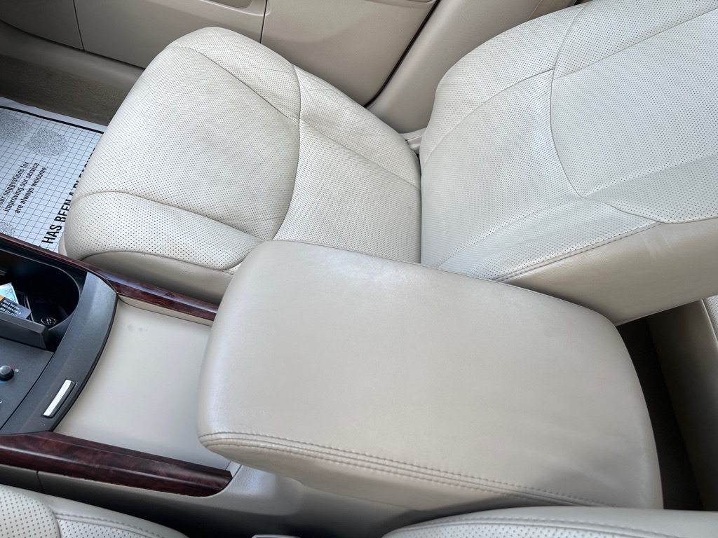 Photo 17 of this TOYOTA AVALON