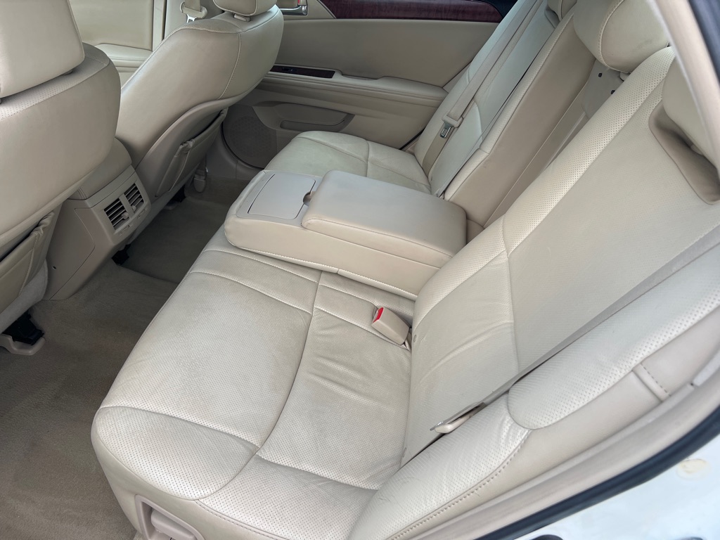 Photo 20 of this TOYOTA AVALON