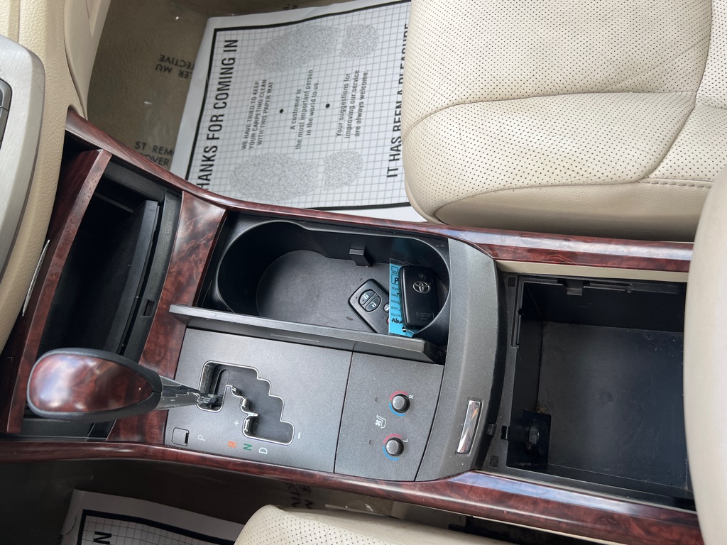 Photo 14 of this TOYOTA AVALON
