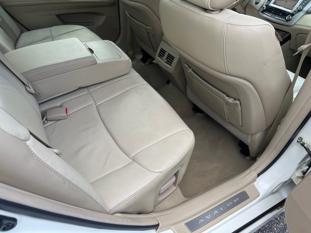 Photo 25 of this TOYOTA AVALON