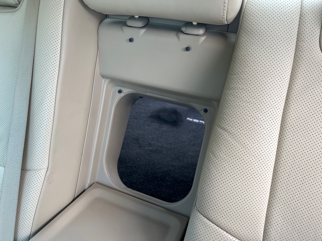 Photo 22 of this TOYOTA AVALON