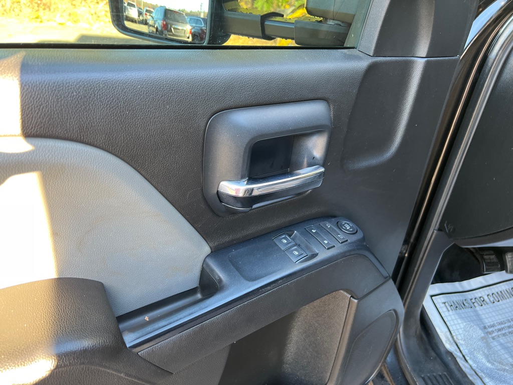 Photo 9 of this CHEVROLET SILVERADO 3500