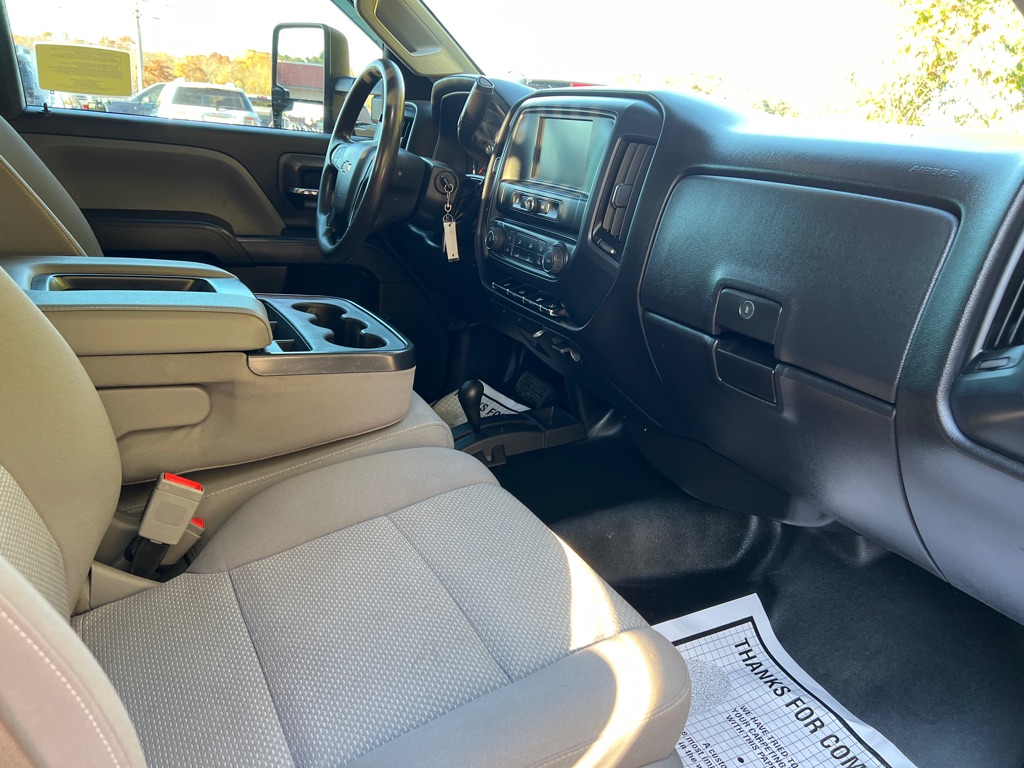 Photo 22 of this CHEVROLET SILVERADO 3500