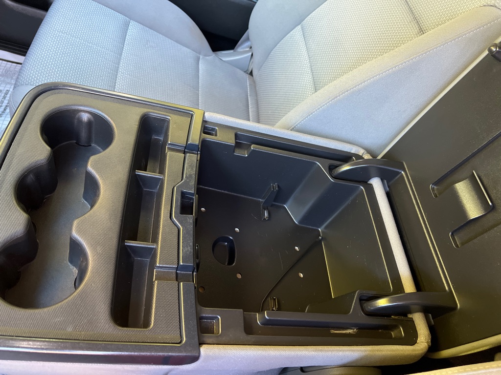 Photo 19 of this CHEVROLET SILVERADO 3500